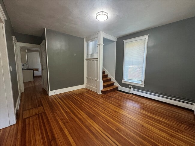 Photo - 325 Riverside Dr