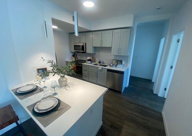 Building Photo - 20 Stephenson Aman Street Unit 100