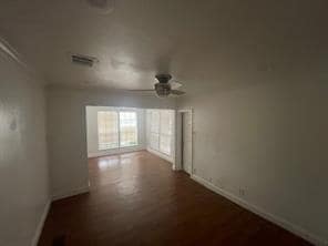 Photo - 2415 W 10th St