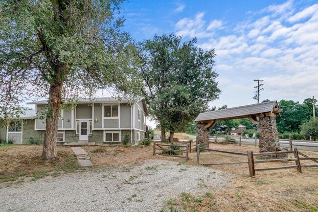 Photo - 1320 Youngfield St