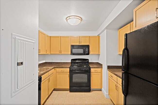 Photo - 800 4th St SW