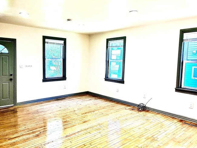 Photo - 1312 E Harry Ave