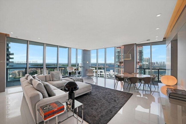 Building Photo - 50 South Pointe Dr Unit 2903