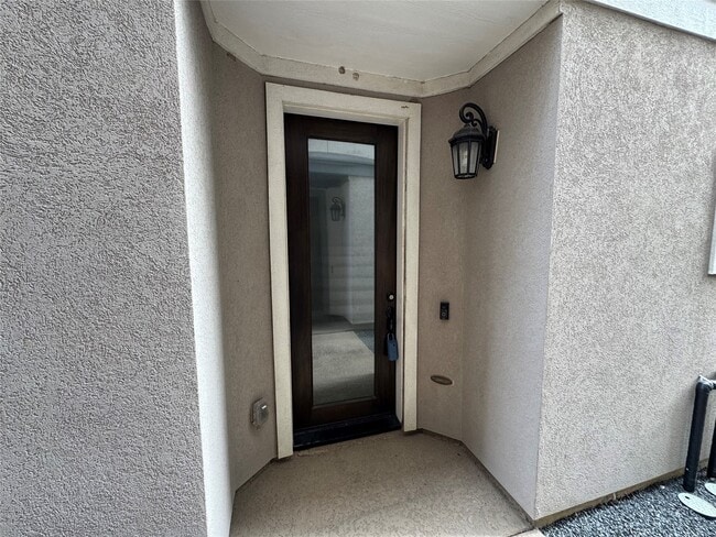 Photo - 6755 Highclere Manor Ln