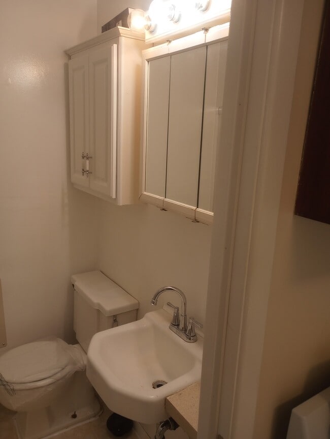 Photo - 58 Nestor St. Unit E