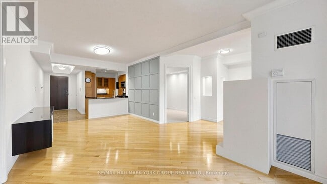 Photo - 18 William Carson Crescent Unit 120