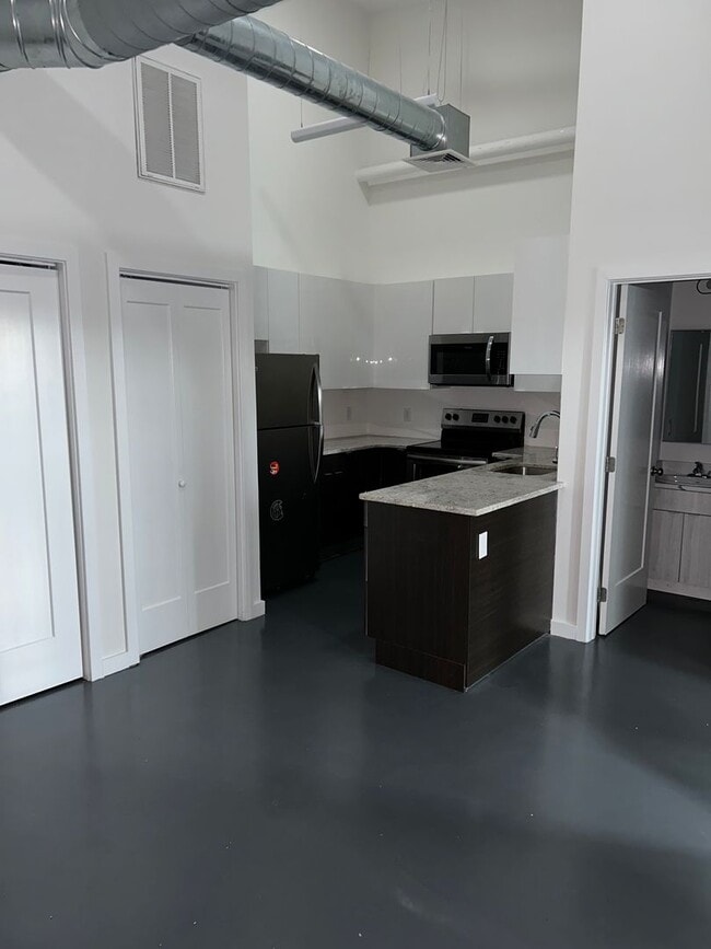 Building Photo - 1710 N 5th St Unit 6