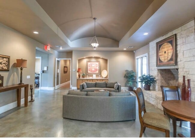 Photo - Saddle Creek