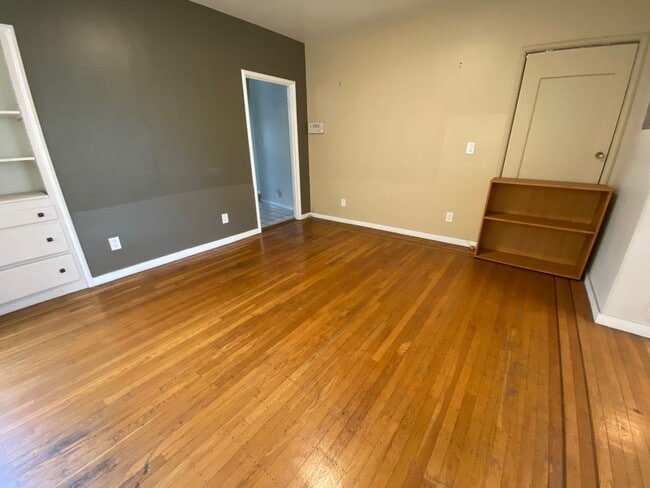 Photo - 2811-2815 Telegraph Ave Unit 2813 Telegraph Ave