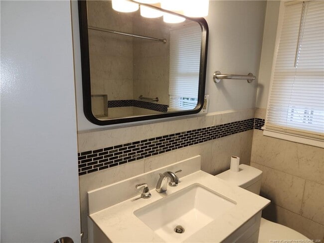 Photo - 3923 Glenridge Rd