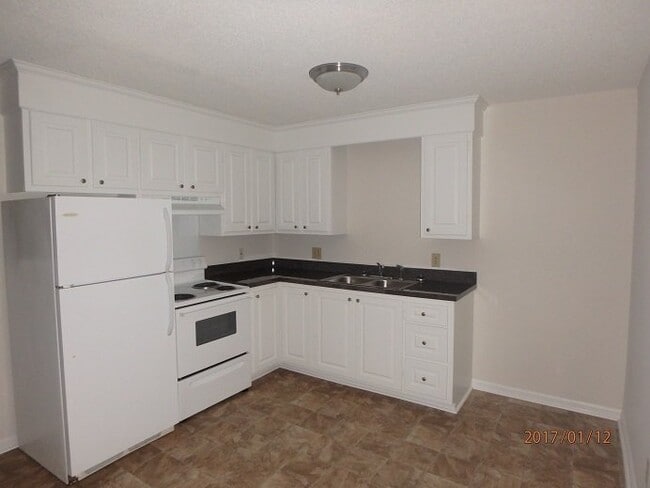Photo - 3200 Summer Pl Unit 3