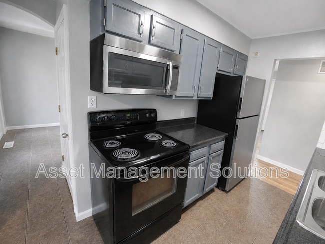 Photo - 723 Riderwood Dr