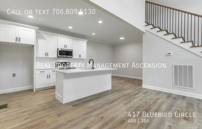 Photo - 417 Blue Bird Cir