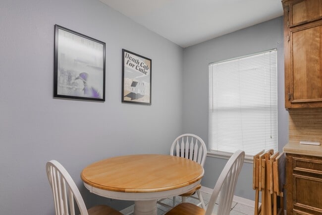Photo - 3212 Thornwood Dr
