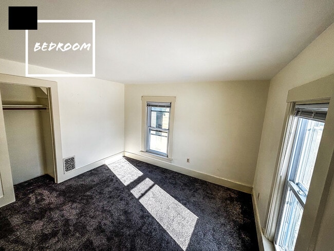 Photo - 50 Grove St Unidad #2