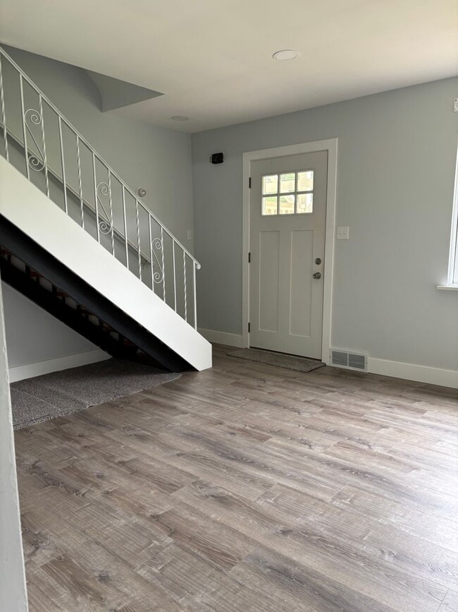 Photo - 1314 Willowbrook Rd