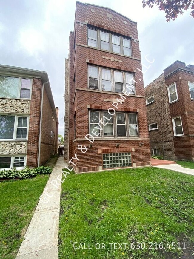 Photo - 4626 N Kenneth Ave Condo Unit 3