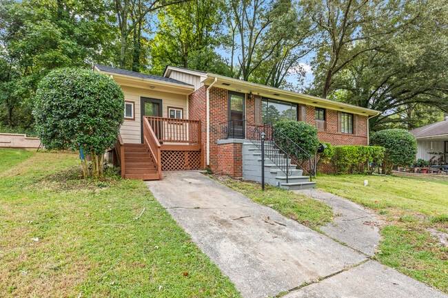 Building Photo - 2788 Lancaster Dr Rental