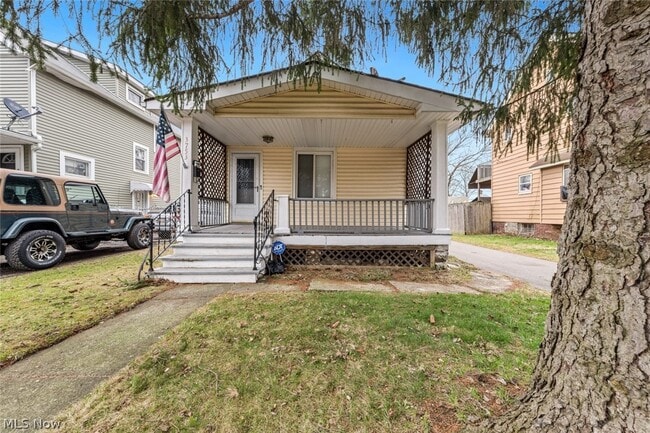 Building Photo - 3753 W 139th St