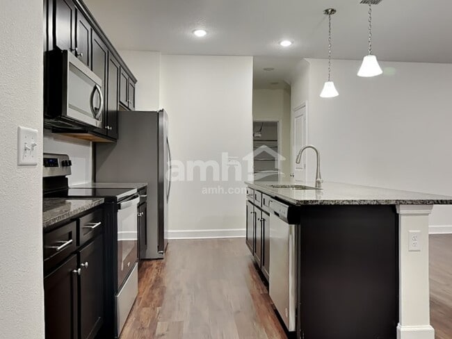 Photo - 998 Tan Tara Trl