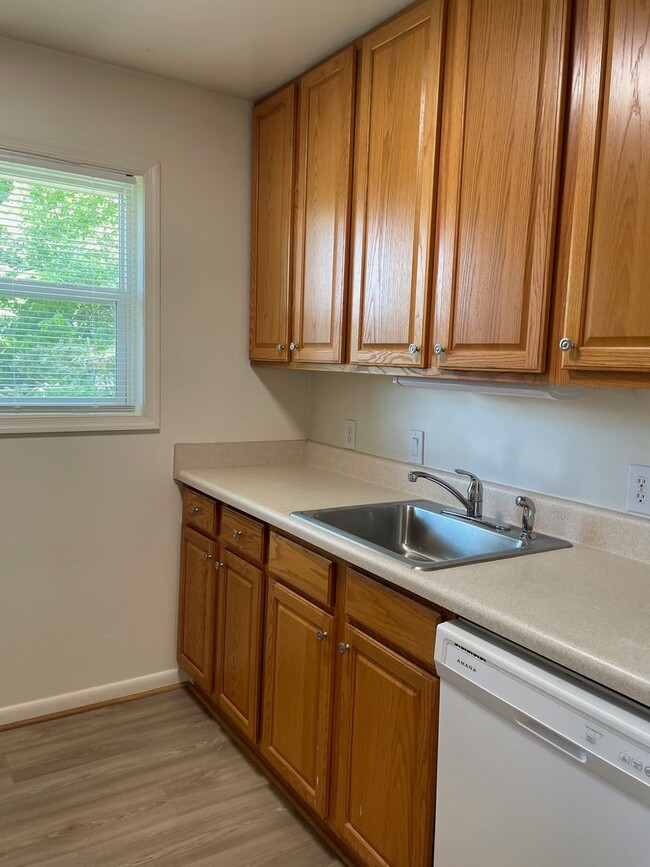 Photo - Charming 2 bedroom condo off of Jamestown Road! AVAILABLE July 2026!