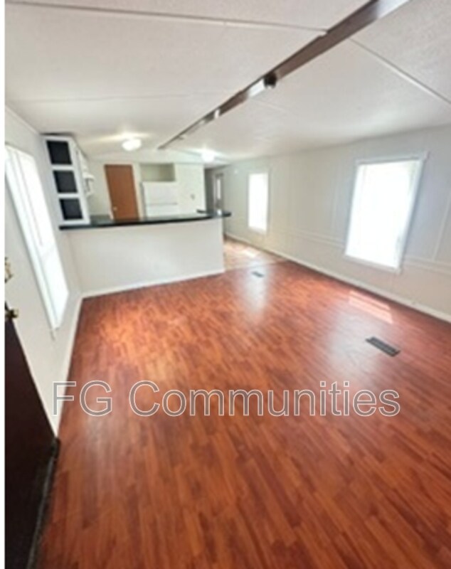 17 Glimmer Dr