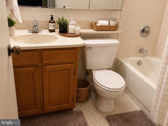 Photo - 2020 Walnut St Unit 22K