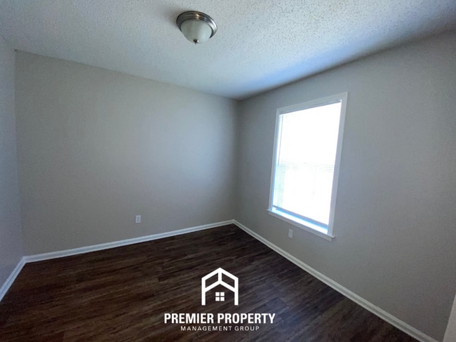 Photo - 3999 Hanna Dr