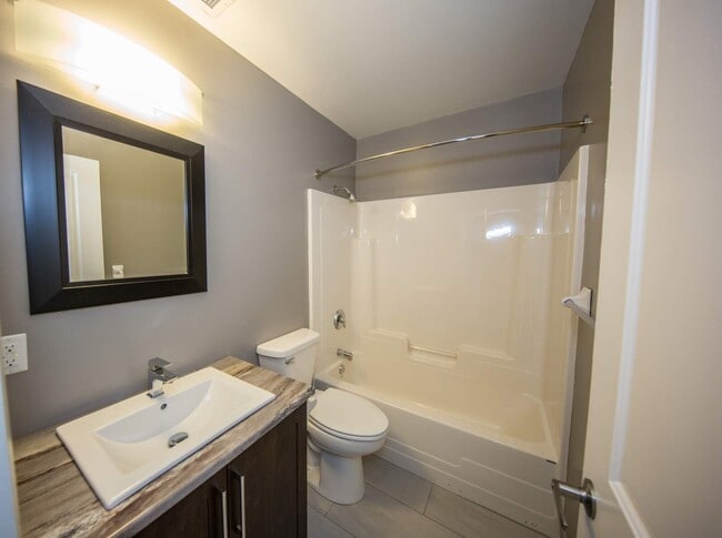 Photo - 1 Humber Crt