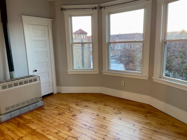 Photo - 635 3rd Ave Unit 2nd floor