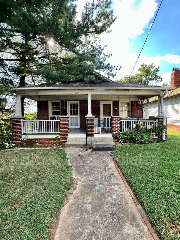 Building Photo - 120 S Poplar St Rental