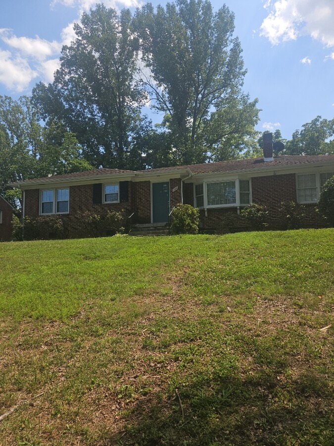 Photo - 1140 Persinger Rd SW House