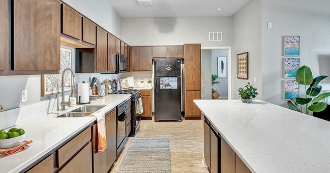 Iconic on Alvarado - Lease by the Bed