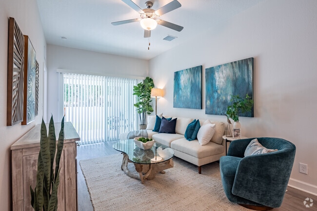 3BR, 2BA - 1,180SF - Livingroom