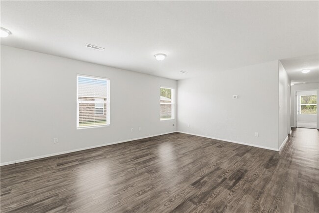 Photo - 225 W Marietta Way