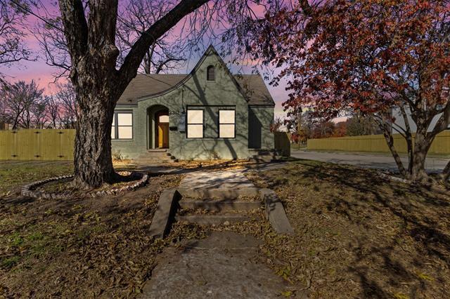 Photo - 2317 Peabody Ave