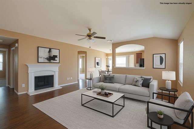 Photo - 590 Arthur Dr