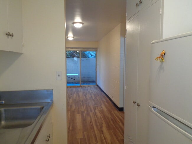 Photo - 2 Bed/1 Bath unit on Cleghorn St in Waikiki Unit 101