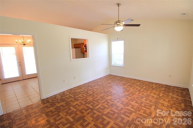 Photo - 309 Hamilton St