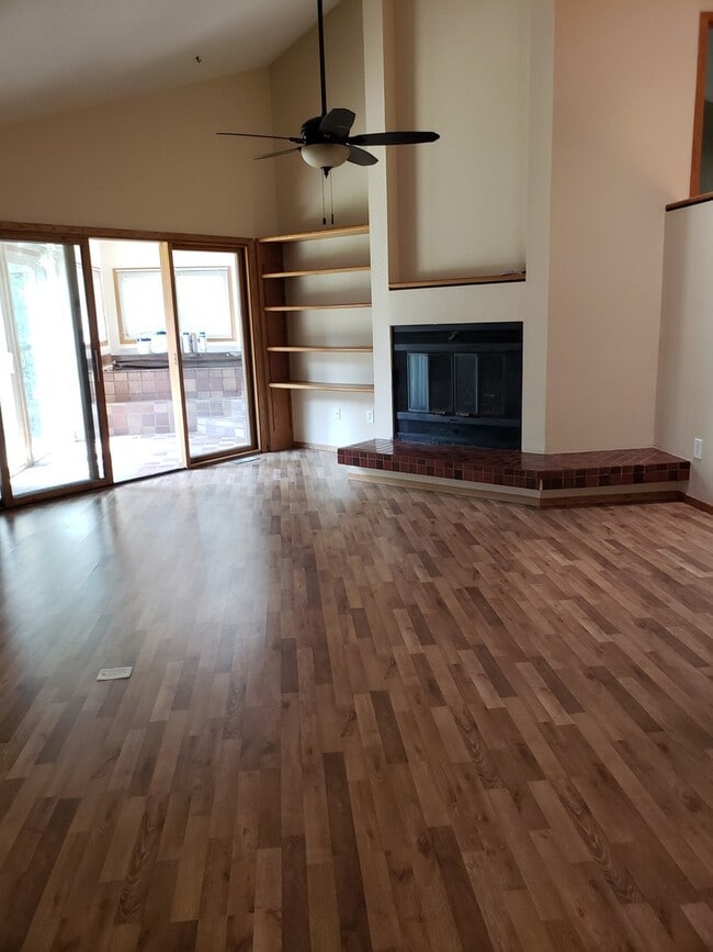 Photo - 3895 Birchwood Dr