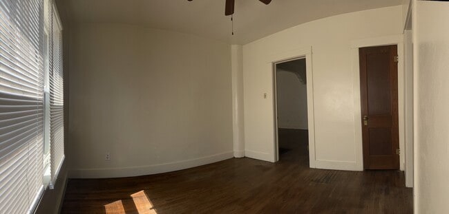 Photo - 1019 Pile St