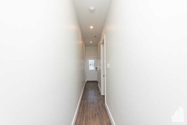 Photo - 1420 W Chestnut St Unit 2