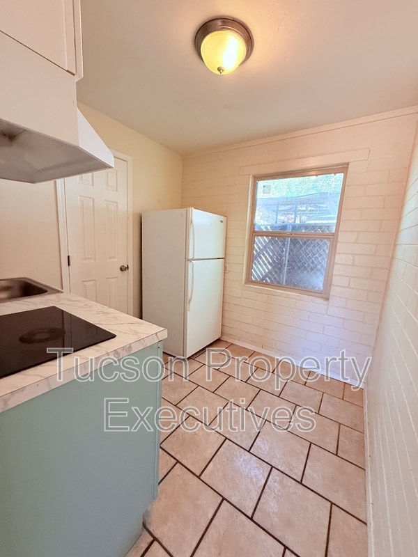 Photo - 232 W Flores St Unit 6