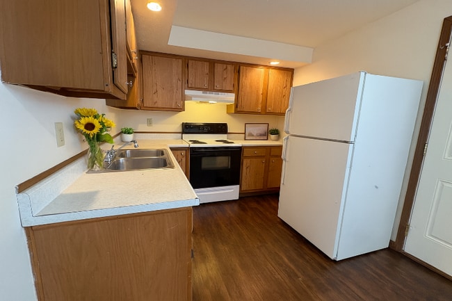 Photo - 608 N Highland Ave Unit 608