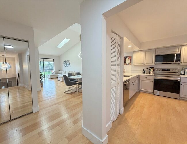 Photo - 7935 La Mirada Dr