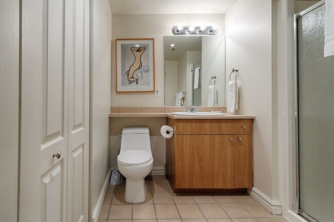 Photo - 138 Av. Atwater Unit ID1261775P