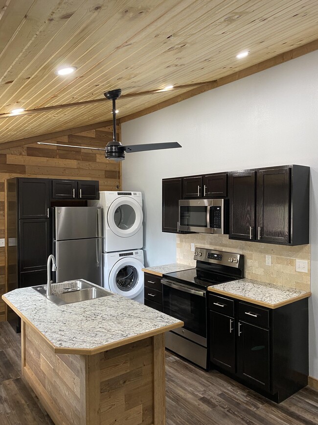 Photo - 1210 W Towanda Ave