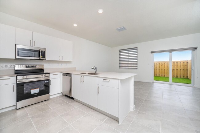 Photo - 2747 SE 26th Rd