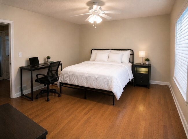 Photo - 1730 Wynfield Ln