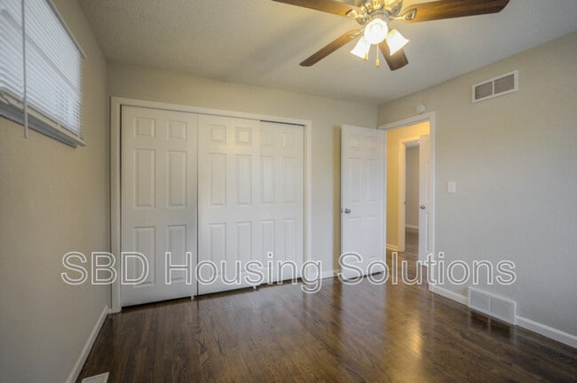Photo - 7300 E 86th St